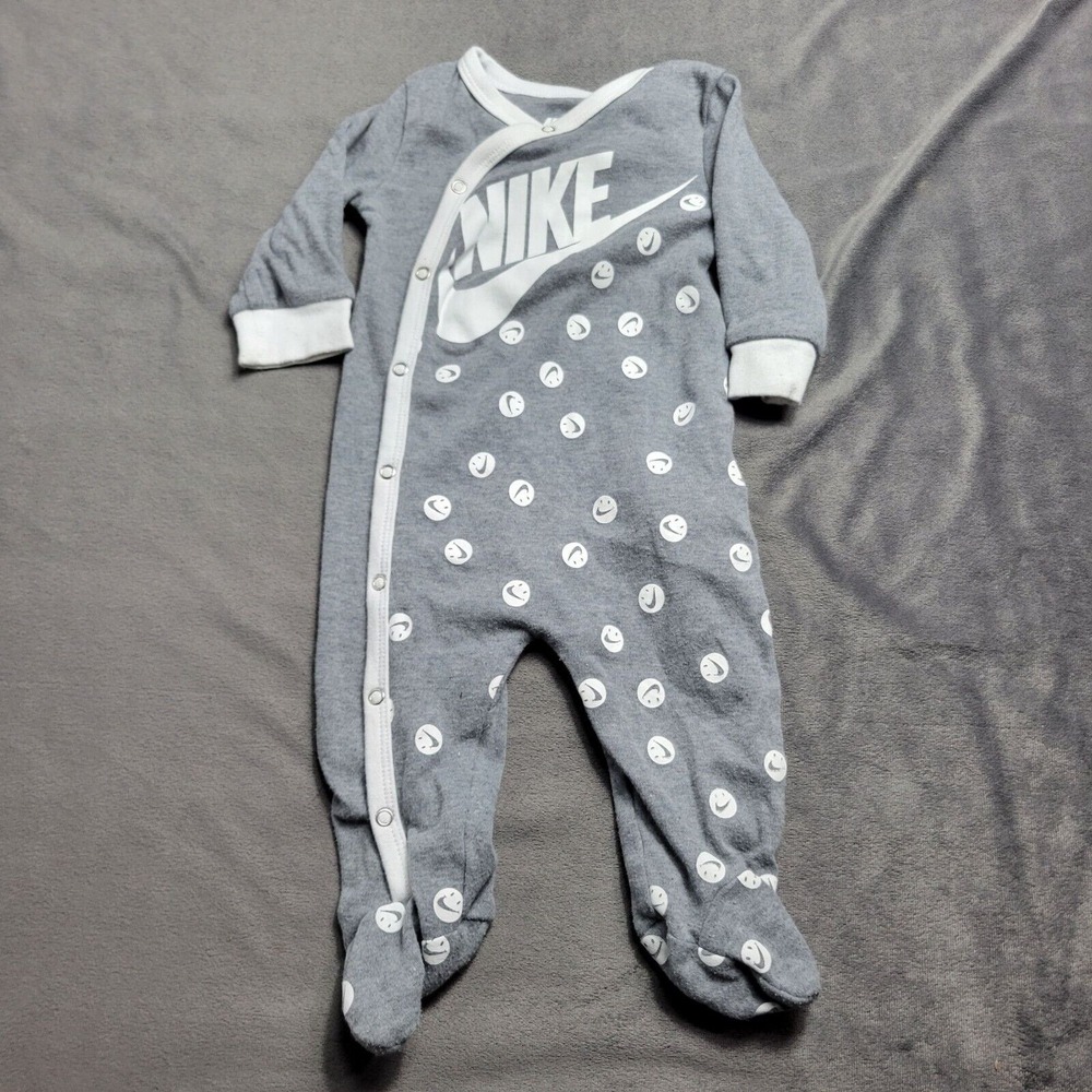 Nike Baby Footed Sleeper 6M Gray With Smiley Faces & Snap Closures